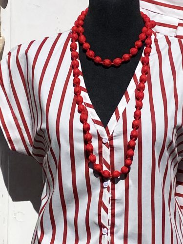 Olasz, piros/fehér csíkos blúz:))