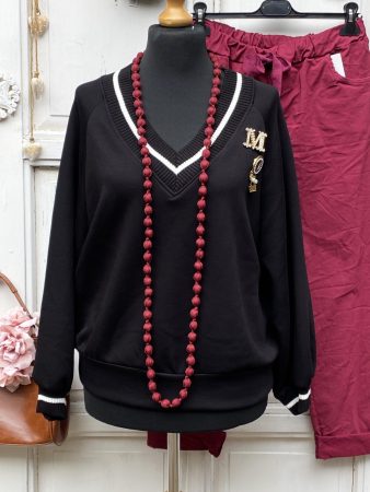 Olasz, V nyakú csíkos passzés fekete felső, kitűzőkkel:))