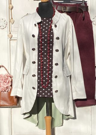 Olasz, dupla soros gombolású tört fehér hosszított bőr hatású zakó/kabátka:))