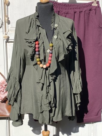 Olasz, zsabós elegancia, zöld színben, hölgyeim, romantikára fel:))) Olasz, zsabós elegancia, zöld színben, hölgyeim, romantikára fel:)))