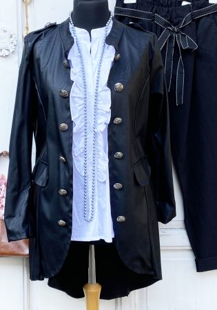 Olasz, dupla soros gombos, hosszított bőr hatású kabátka/blézer fekete színben:))