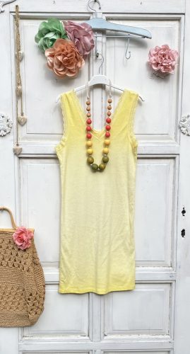 Olasz, koptatott hatású sárga, hosszított csipke szélű trikó:))