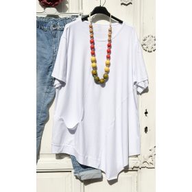   Olasz, elején nagy zsebes, hosszított extra szabású fehér felső:))