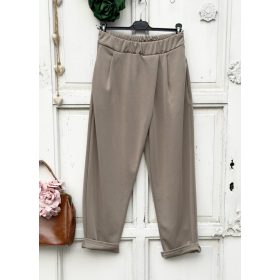 Olasz, elején átlapolós fazonú cappuccino nadrág:))