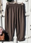 Olasz, bővebb szabású barna zsebes nadrág:))