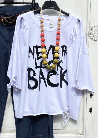 Olasz, szaggatott felső, fehér alappal:))