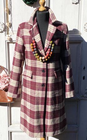 Olasz, burgundi kockás kabát, zsebekkel:)) Olasz, burgundi kockás kabát, zsebekkel:))