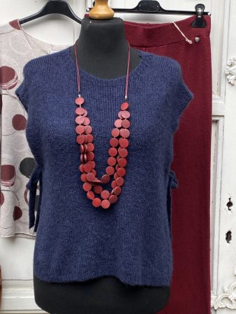 Olasz, oldalán kötős, kék mellény:)) Olasz, oldalán kötős, kék mellény:))