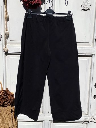 Olasz, bő szárú cargo nadrág, fekete színben:)) Olasz, bő szárú cargo nadrág, fekete színben:))