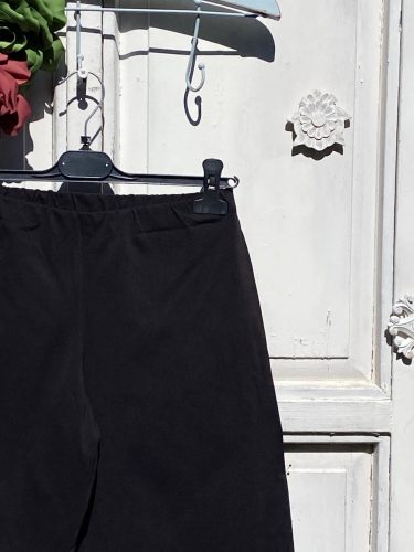 Olasz, bő szárú cargo nadrág, fekete színben:))