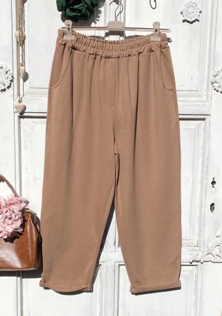 Olasz, bővebb szabású, zsebes karamell nadrág:)) Olasz, bővebb szabású, zsebes karamell nadrág:))