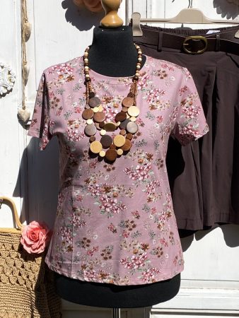 Olasz, virág mintás póló:)) Olasz, virág mintás póló:))