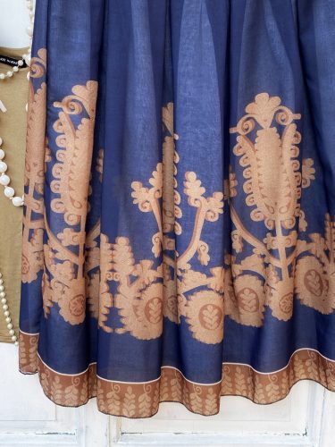 Olasz, rakott szabású, kek alapon mintás szoknya:))