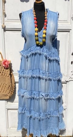 Olasz, rétegelt fodros, vékony farmer ruha, bő szabással:)) Olasz, rétegelt fodros, vékony farmer ruha, bő szabással:))