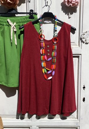 Olasz, A vonalú, elején gombos, hosszított burgundi trikó:))